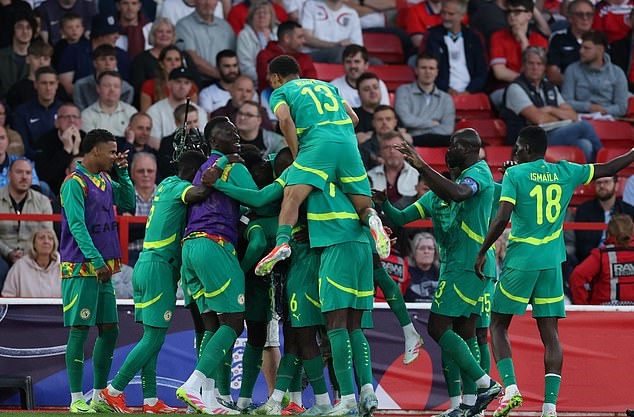 Senegal Celebrating versus England